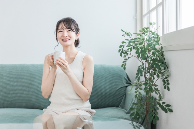 <span class="title">【コラムVol.432】<br>「朝一杯の白湯」で<br>内側から夏バテ予防</span>